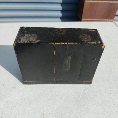 Jewelry box 