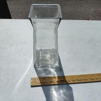 Square glass vace