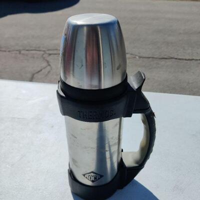 Thermos