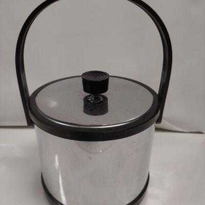 Small ice cooler