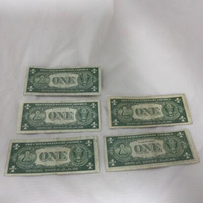 .193. CURRENCY | 5 One Dollar Silver Certificates | 1935 Series