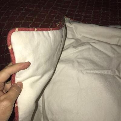 King Custom Bedspread and Decor Pilliws