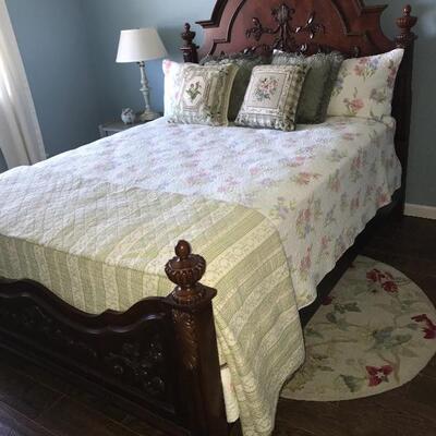 Queen Size Quilt Bedding Set