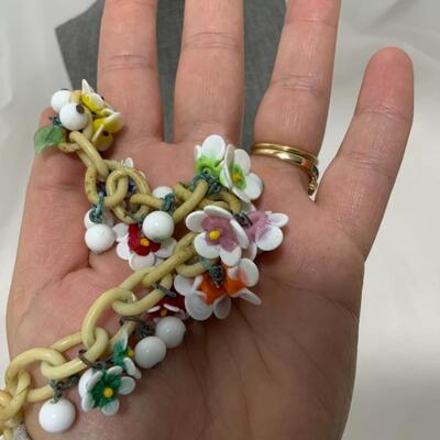 .219. VINTAGE | Celluloid Chain Necklace | Czech Glass Flowers
