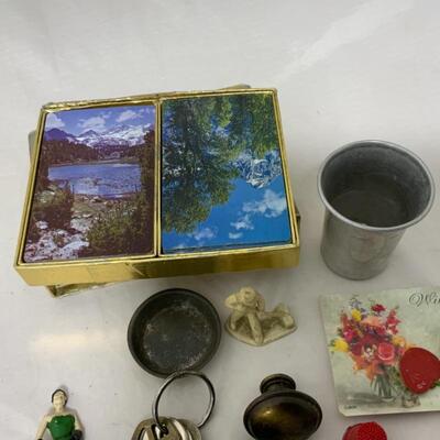 .220. Fun Mixed Lot | Leather Pins | Figurines | Cards