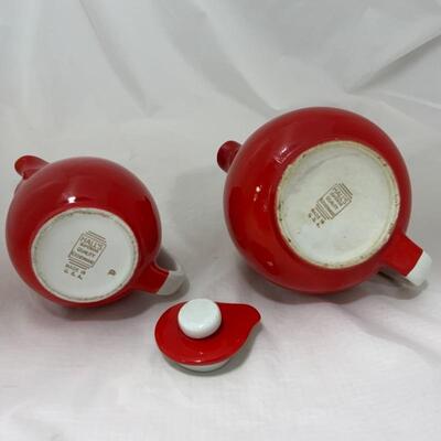 .223. VINTAGE | Hall Kitchenware | Red | Tea Pot | Creamer