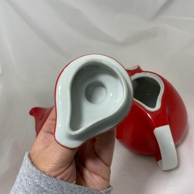 .223. VINTAGE | Hall Kitchenware | Red | Tea Pot | Creamer