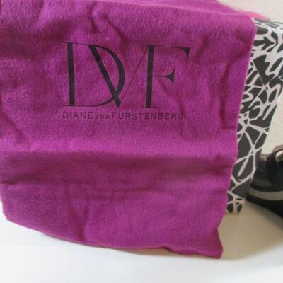 NITB Diane Von Furstenberg Leather Plats -