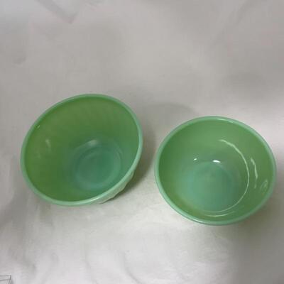 .232. VINTAGE | Fire King Jadeite | Two Swirl Nesting Bowls
