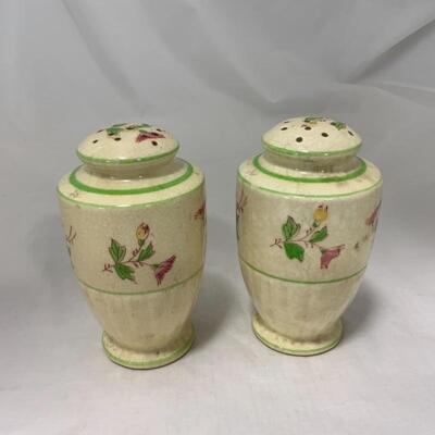 .233. VINTAGE | Hand Painted In Japan | Floral Shakers