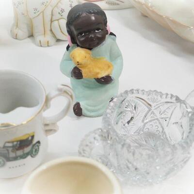 Lot 99 Glassware and figurines