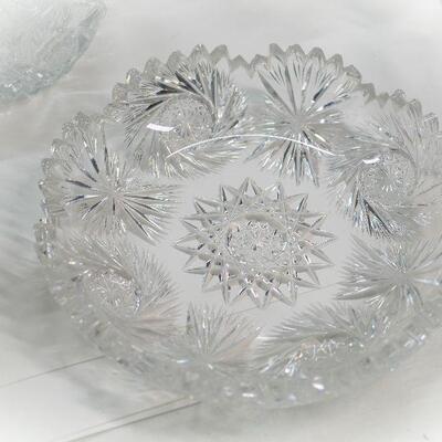 Lot 99 Glassware and figurines