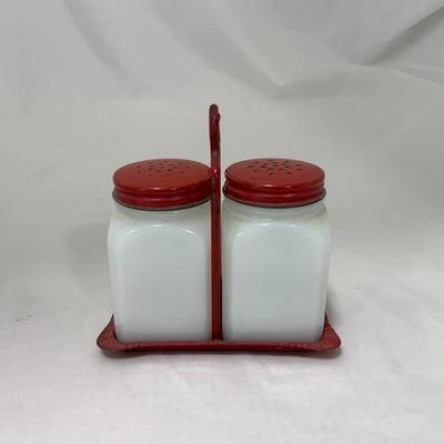 .234. VINTAGE | Salt and Pepper Girls | Red Caddy