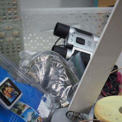 Lot 100 Electronics #2