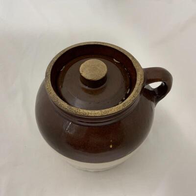 .236. VINTAGE | L.M. DeVaud Co. Bean Pot | Marion Wis