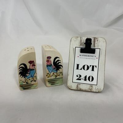 .240. VINTAGE | Rooster Salt and Pepper | Japan Marked