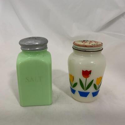 .242. VINTAGE | Fire King Tulip | McKee Jadite | Salt Shakers