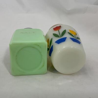 .242. VINTAGE | Fire King Tulip | McKee Jadite | Salt Shakers