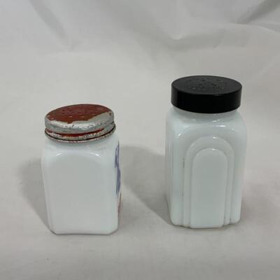 .245. VINTAGE | Two Salt Shakers | Sailboat | Windmill 