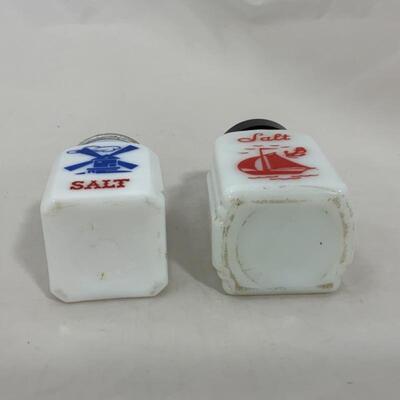 .245. VINTAGE | Two Salt Shakers | Sailboat | Windmill 