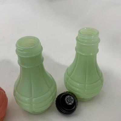 .249. VINTAGE | Four Euclid Coffee Co Shakers | Salt Pepper