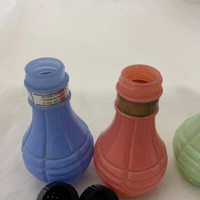 .249. VINTAGE | Four Euclid Coffee Co Shakers | Salt Pepper