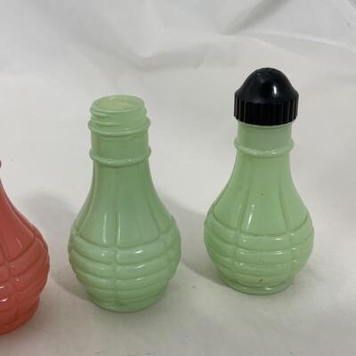 .249. VINTAGE | Four Euclid Coffee Co Shakers | Salt Pepper