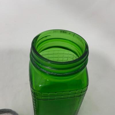 .250. VINTAGE | Single Square Green Shaker | Salt | Pepper
