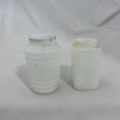 .251. VINTAGE | Two Shakers | Salt | Flour | Cattails