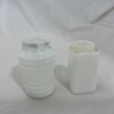 .251. VINTAGE | Two Shakers | Salt | Flour | Cattails