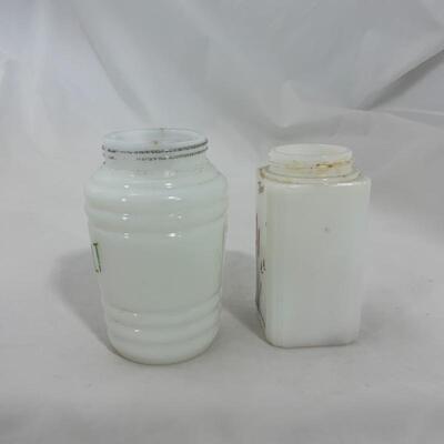 .251. VINTAGE | Two Shakers | Salt | Flour | Cattails