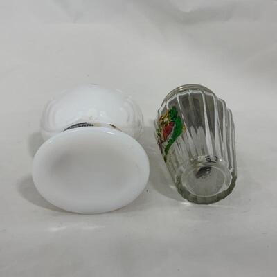 .252. VINTAGE | Salt and Sugar Shaker | Milk Glass 