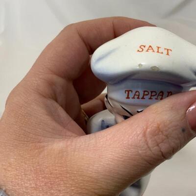 .253. VINTAGE | Figural Salt and Pepper Shakers | Chef | Plate