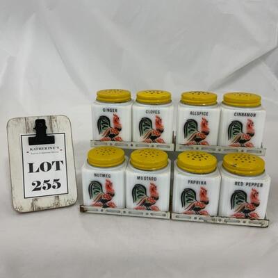 .255. VINTAGE | TIPP Rooster Spice Set | 8 Shakers | Yellow Lids 