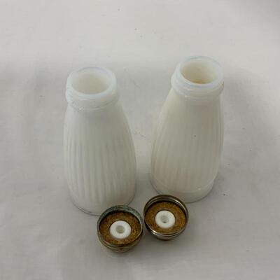 .256. VINTAGE | Budâ€™s Store | Milk Glass Salt & Pepper Set