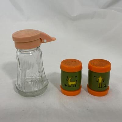 .257. VINTAGE | Salt and Pepper Set | Syrup | Ashland Montana