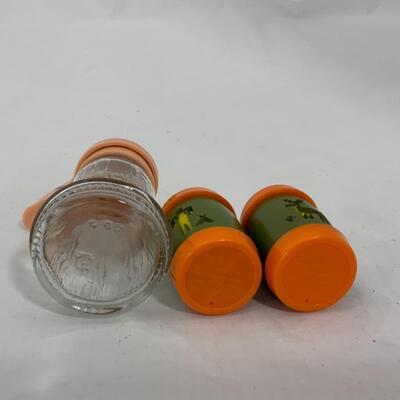 .257. VINTAGE | Salt and Pepper Set | Syrup | Ashland Montana