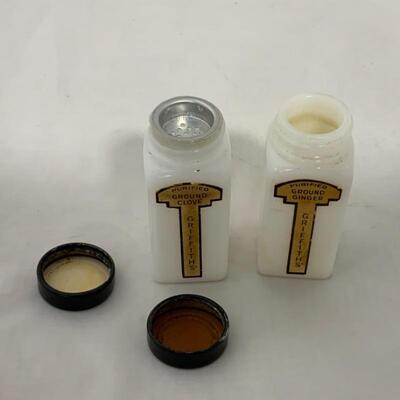 .263. VINTAGE | Griffithâ€™s Spice Set | Clove | Ginger