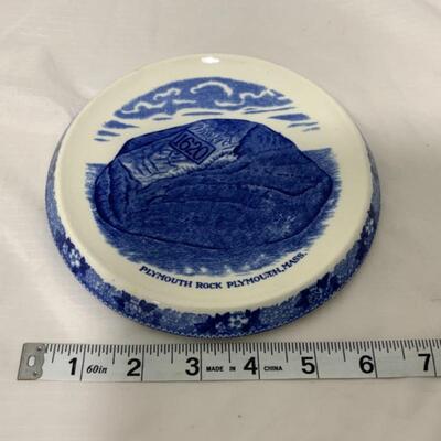 .269. VINTAGE | Plymouth Rock Mass | Staffordshire Ware | Tea Trivet