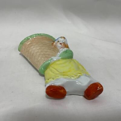 .272. VINTAGE | Dutch Girl Wall Pocket | Japan