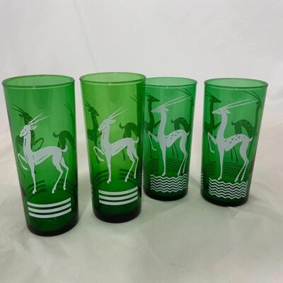 .286. VINTAGE | Nine Green Gazelle Glasses 