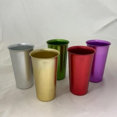 .287. VINTAGE | Five Aluminum Colored Tumblers