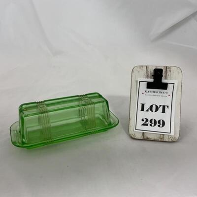 .299. VINTAGE | Green Depression Butter Dish