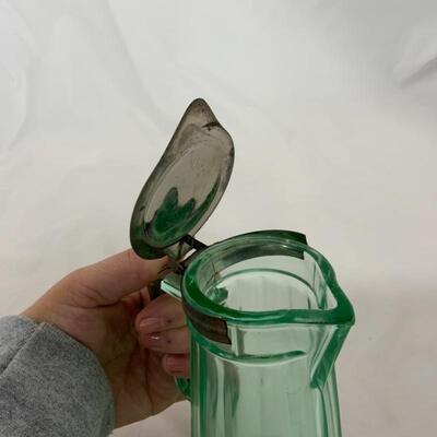 .300. VINTAGE | Green Depression Glass Syrup | Tin Lid