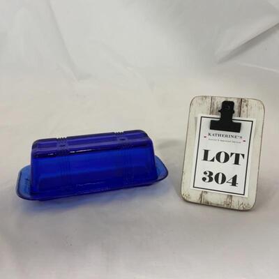 .304. VINTAGE | Cobalt Blue Butter Dish