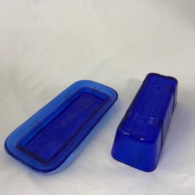 .304. VINTAGE | Cobalt Blue Butter Dish