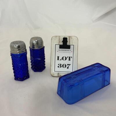 .307. VINTAGE | Cobalt Blue Salt & Pepper Set | Butter Dish Lid