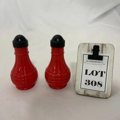.308. VINTAGE | Red Salt and Pepper Shakers 