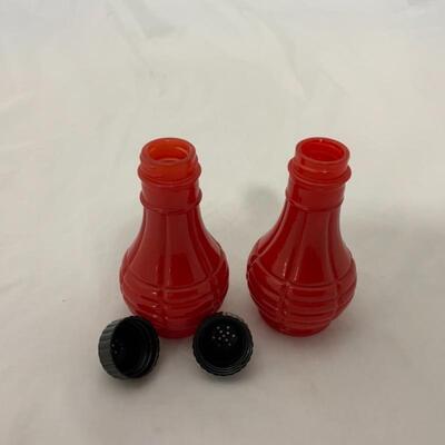 .308. VINTAGE | Red Salt and Pepper Shakers 