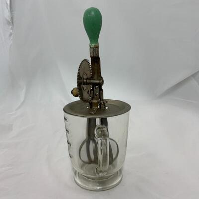 .310. VINTAGE | Green-Handled Beater Jar | Handled